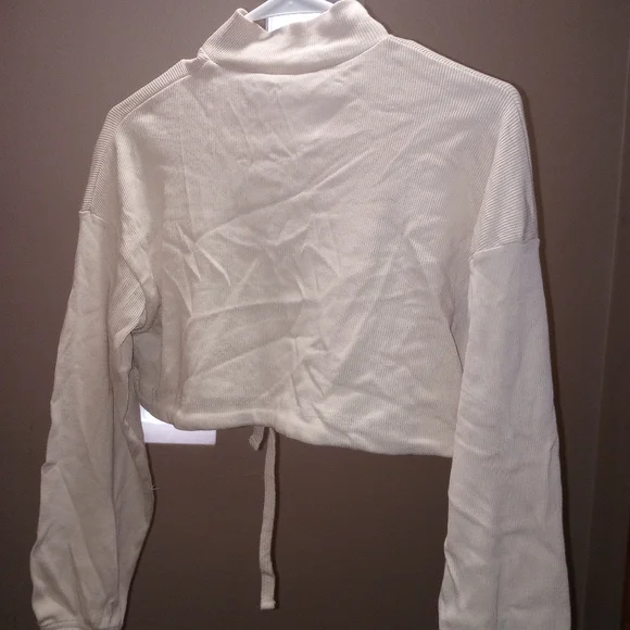 Cream Crop top - Picture 3 of 9